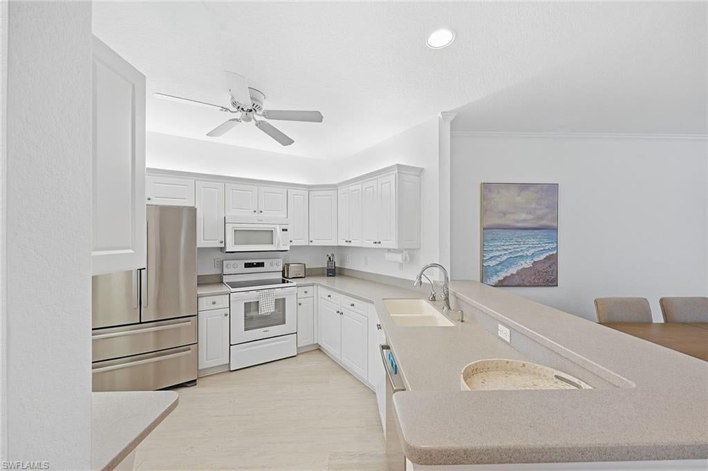 AVALON - Residential Lease