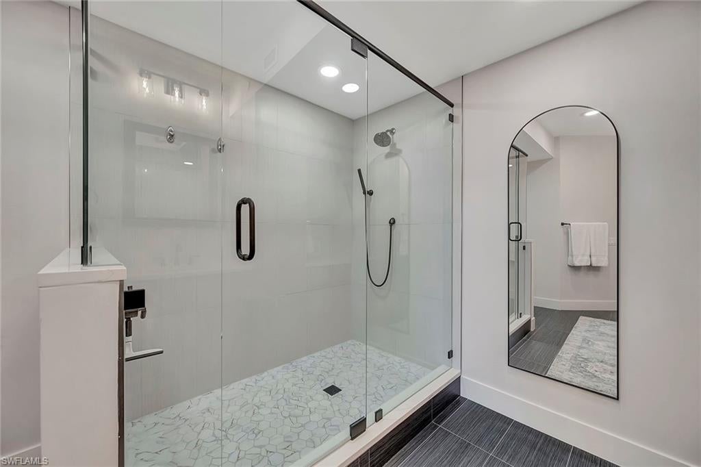 PEBBLE CREEK - Residential Lease