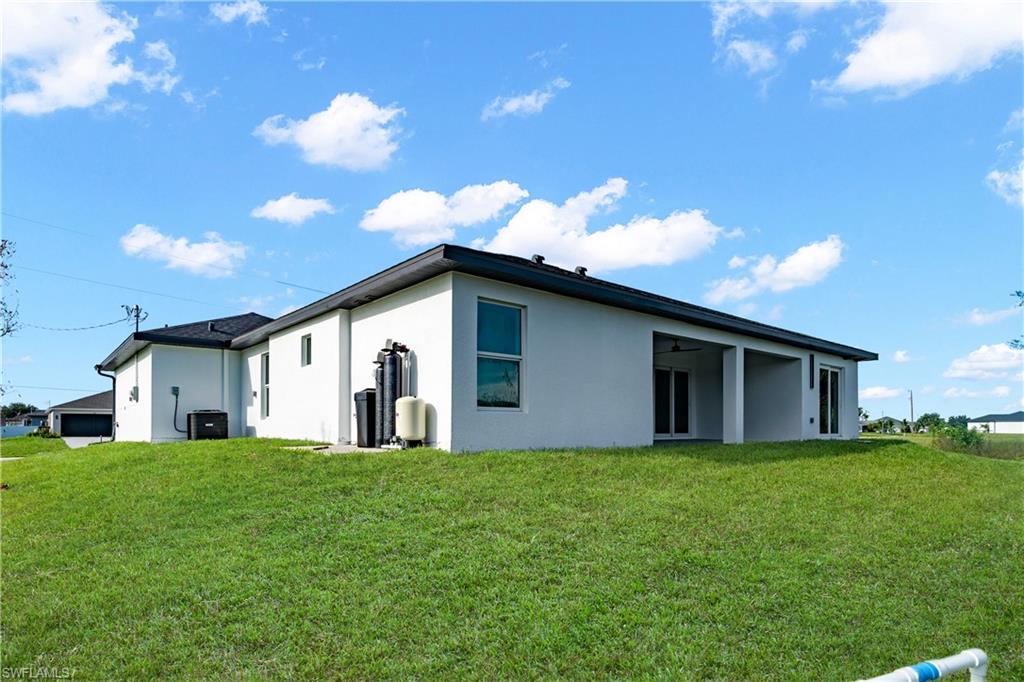 CAPE CORAL - Residential
