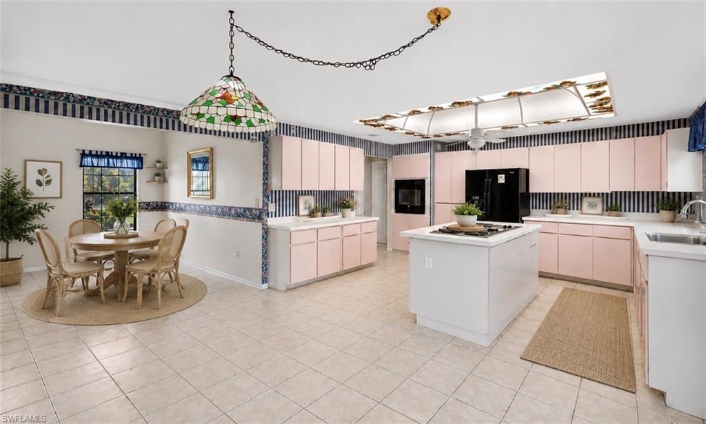 HERITAGE FARMS - Residential