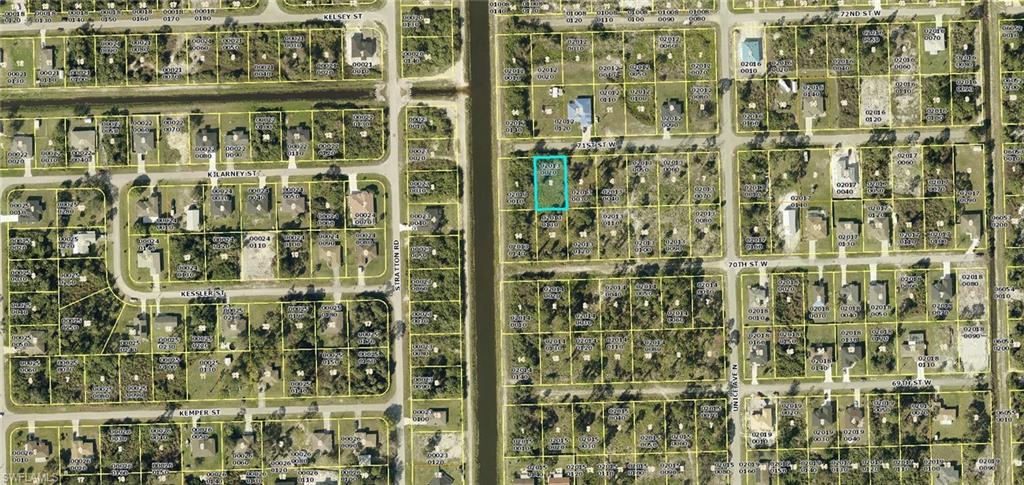Wonderful Buildable Lot in the growing Lehigh Acres area. Don’t miss the opportunity to build your home or investment property in this city.
Close to everything: the Southwest International Airport, I-75 and 82, the beautiful beaches of Fort Myers Beach, and Sanibel and Captiva Islands. Takes minutes to go to the downtown. And if you want to build a large home and want enough space for a pool, a children's play area, plenty of parking, and your own garden, then buy the lot next door. The seller can sell the two adjacent lots as a package. Hurry, because at this price and the opportunity to purchase two adjoining lots, they won't last long on the market.