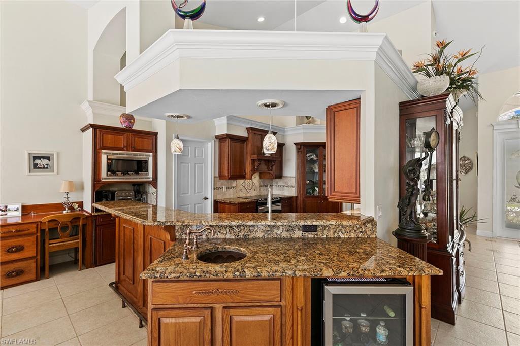 MARCO ISLAND - Residential