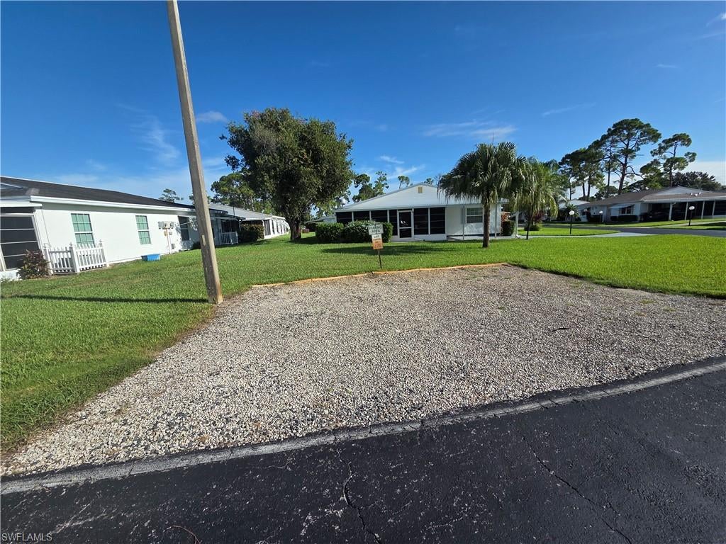 PINEWOOD CONDOMINIUM - Residential