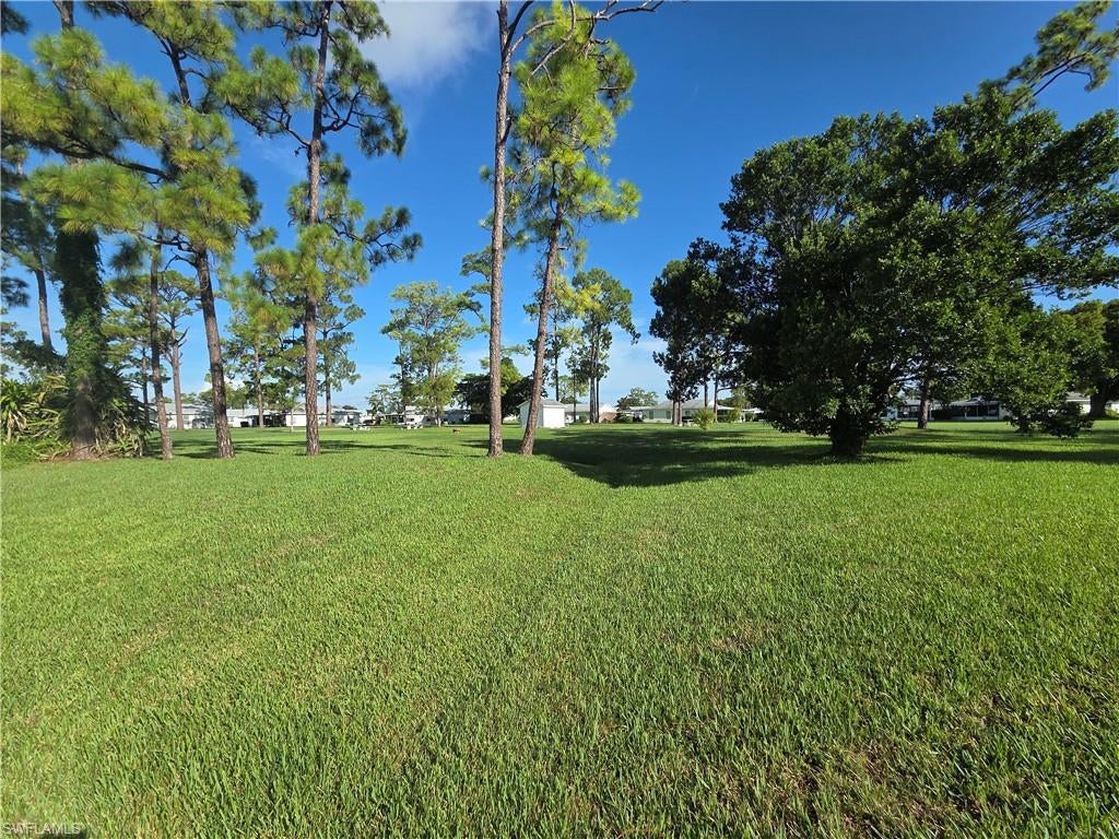 PINEWOOD CONDOMINIUM - Residential