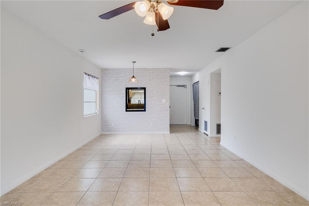 COUNTRY CLUB GARDENS - Residential