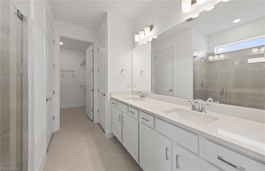 DEL WEBB OAK CREEK - Residential