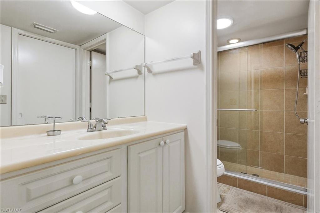 WOODMERE RACQUET CLUB - Residential