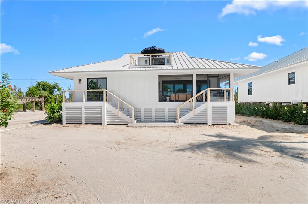 BEACH HOMES - Residential
