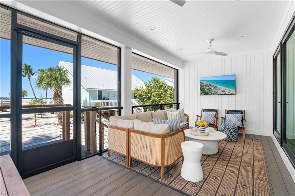 BEACH HOMES - Residential