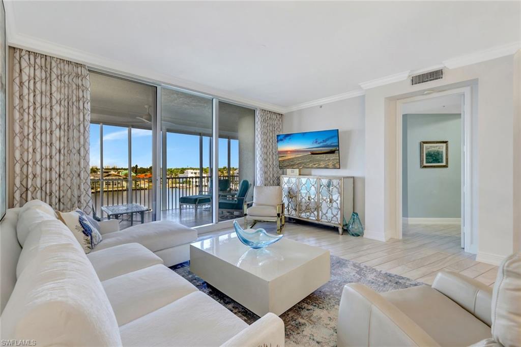 REGATTA - Residential