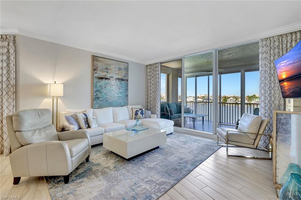 REGATTA - Residential