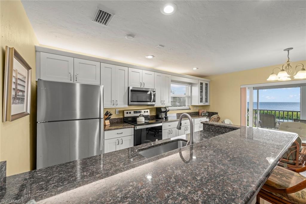 SANIBEL ARMS WEST CONDO - Residential