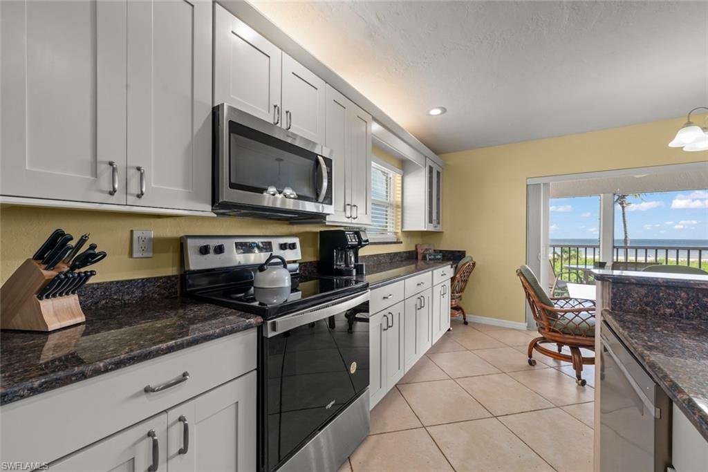 SANIBEL ARMS WEST CONDO - Residential