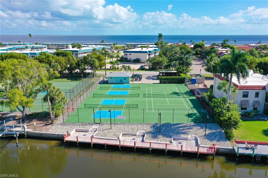 SANIBEL ARMS WEST CONDO - Residential