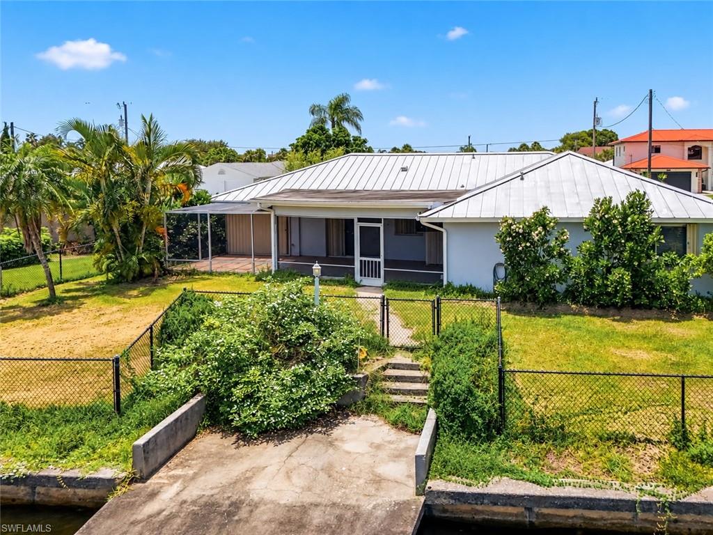 NORTH FORT MYERS - Residential