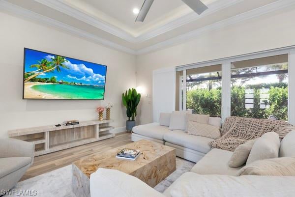 PARROT CAY - Residential
