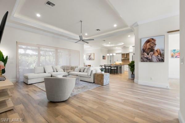 PARROT CAY - Residential