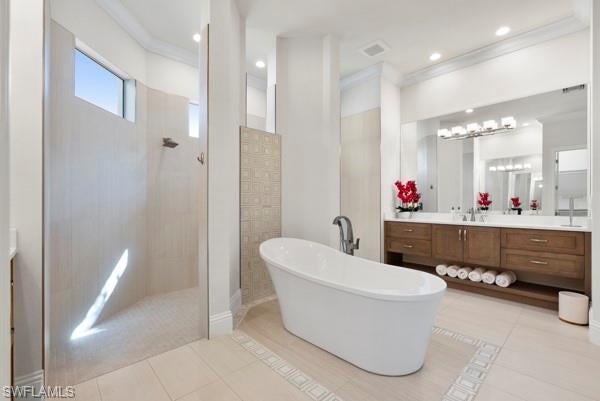 PARROT CAY - Residential