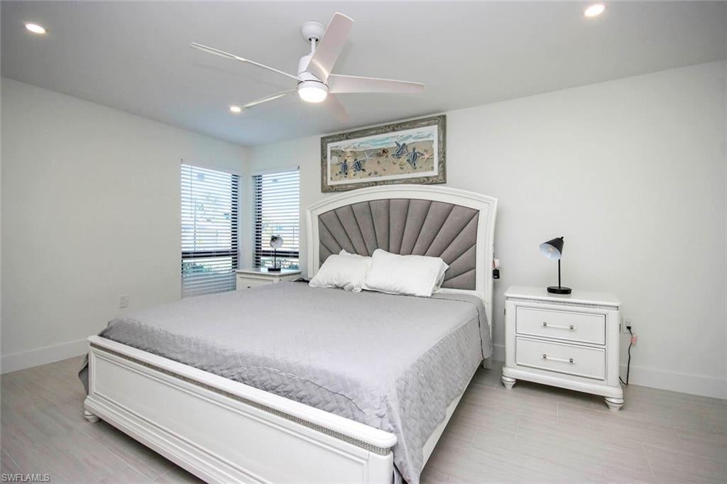BLIND PASS CONDO - Residential