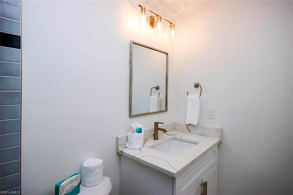 BLIND PASS CONDO - Residential
