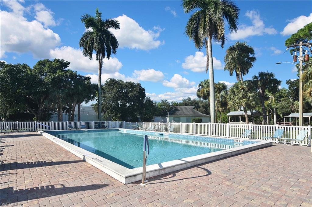 TROPIC TERRACE - Residential