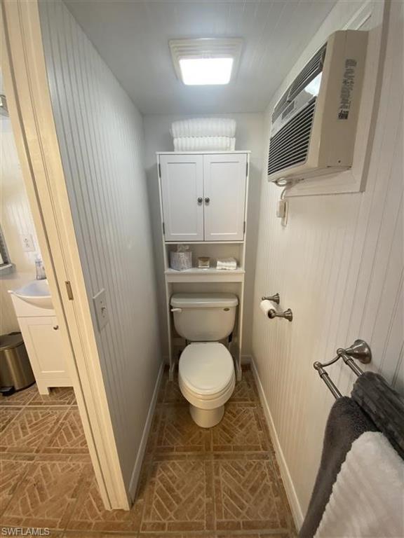 PELICAN LAKE RV RESORT - Land