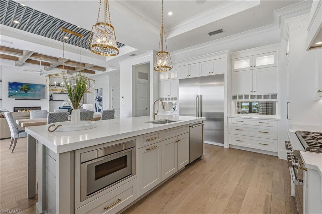 MARCO ISLAND - Residential