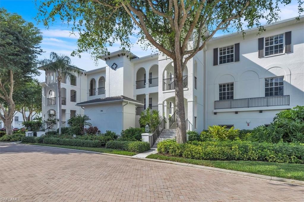 BREAKWATER - Residential Lease