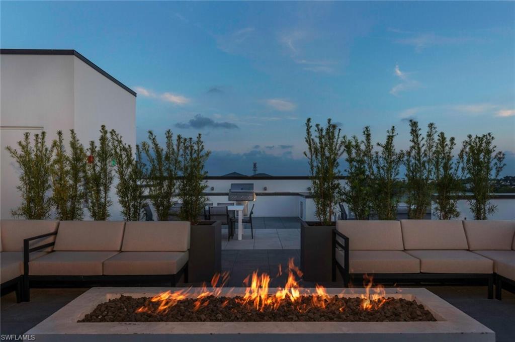 EIGHT FIFTY CENTRAL - Residential