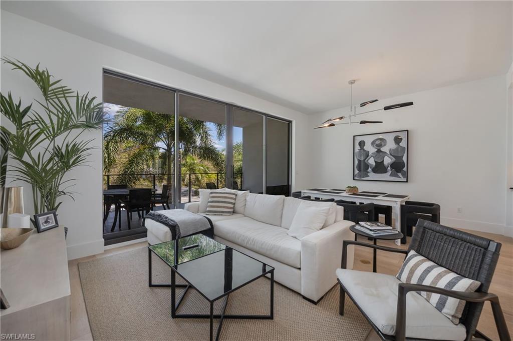 EIGHT FIFTY CENTRAL - Residential
