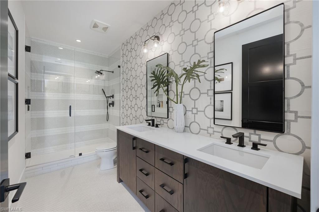 EIGHT FIFTY CENTRAL - Residential
