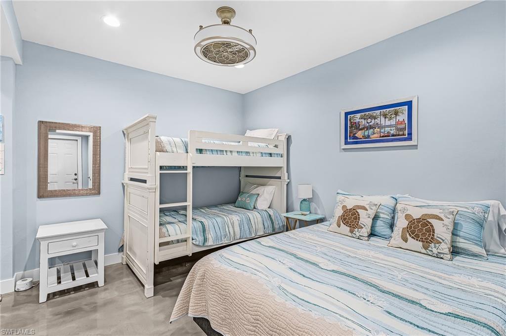 LAGUNA SHORES - Residential