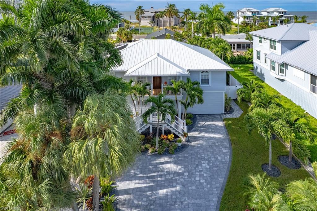 LAGUNA SHORES - Residential