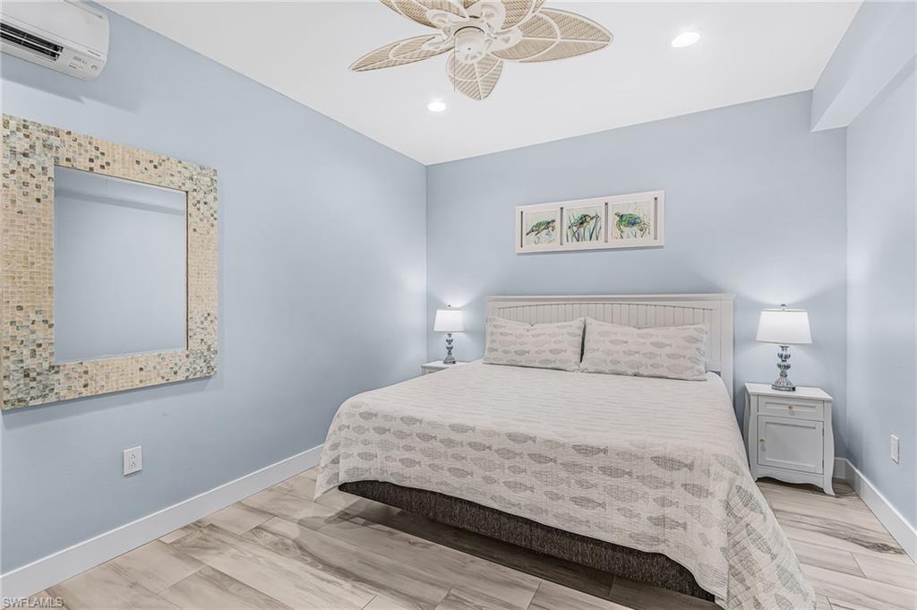 LAGUNA SHORES - Residential
