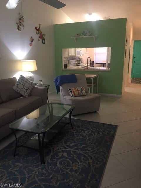 PINEHURST CONDOMINIUM - Residential Lease