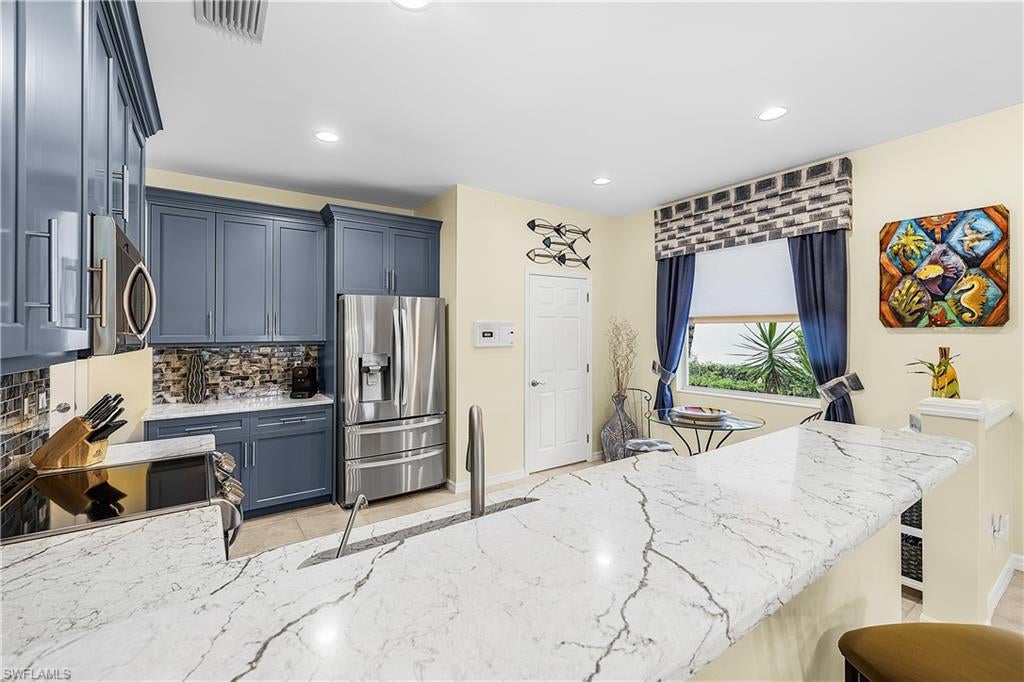 LAKEWOOD VILLAGE - Residential