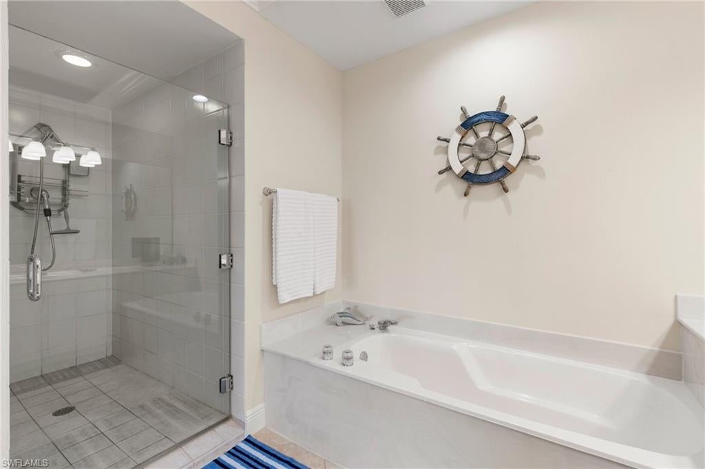 MAXIME CLUB OF MARCO ISLAND - Residential