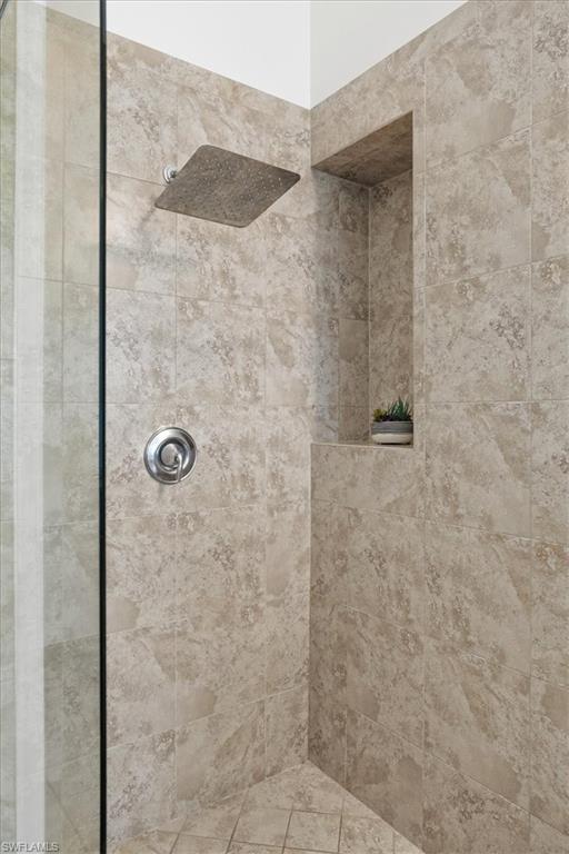 MAPLE RIDGE - Residential