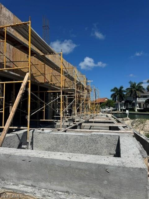 MARCO ISLAND - Residential