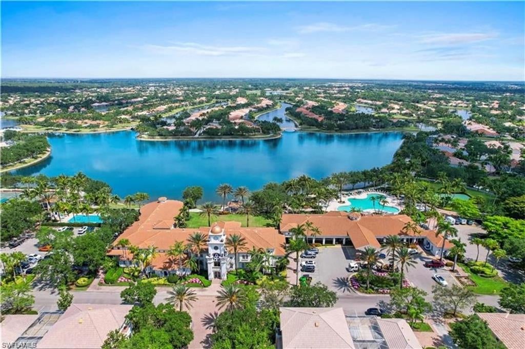 ISLAND WALK - Residential