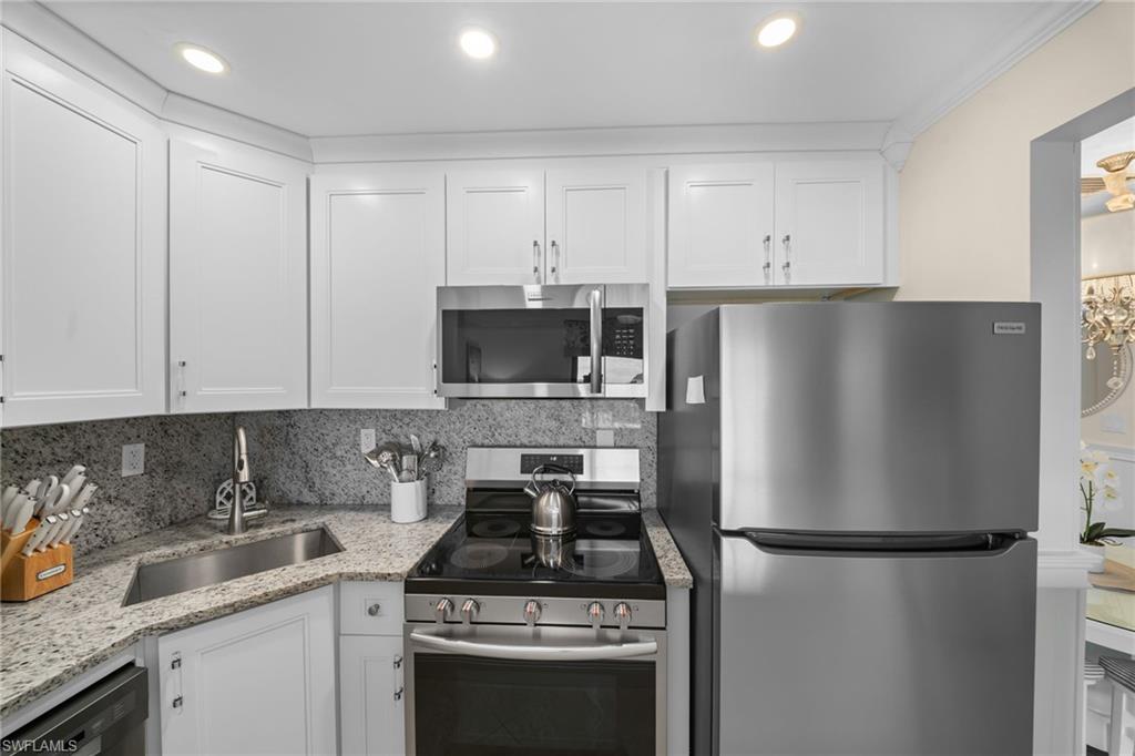 SANDALFOOT CONDOMINIUM - Residential