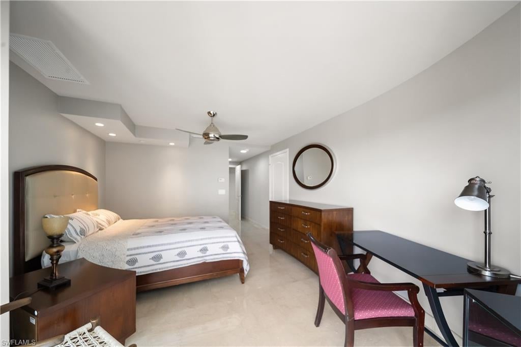 ESTANCIA - Residential Lease