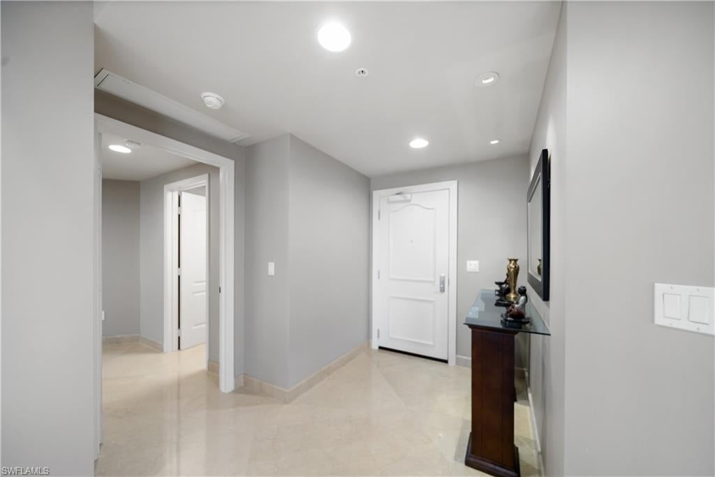 ESTANCIA - Residential Lease