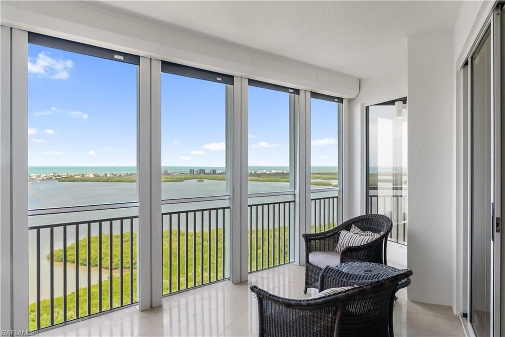 ESTANCIA - Residential Lease
