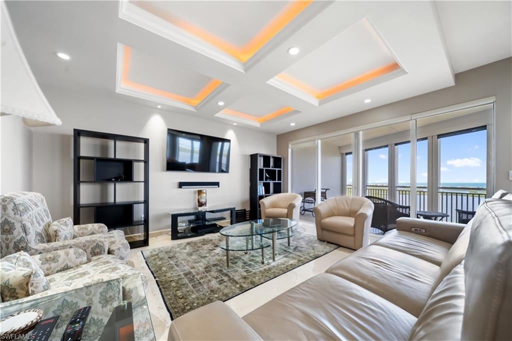 ESTANCIA - Residential Lease