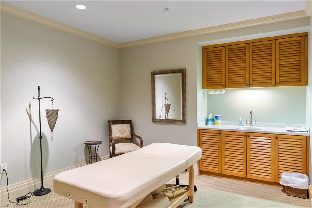 ESTANCIA - Residential Lease