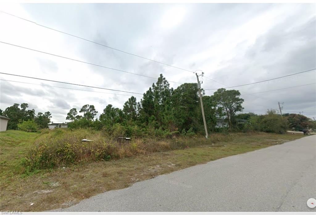 LEHIGH ACRES - Land