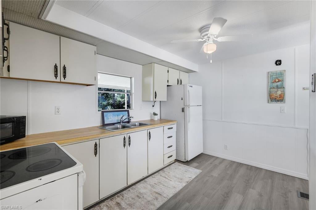 IMPERIAL BONITA ESTATES - Residential
