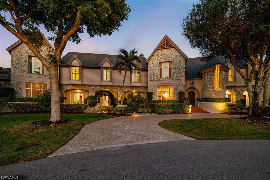 ST. CHARLES HARBOUR - Residential