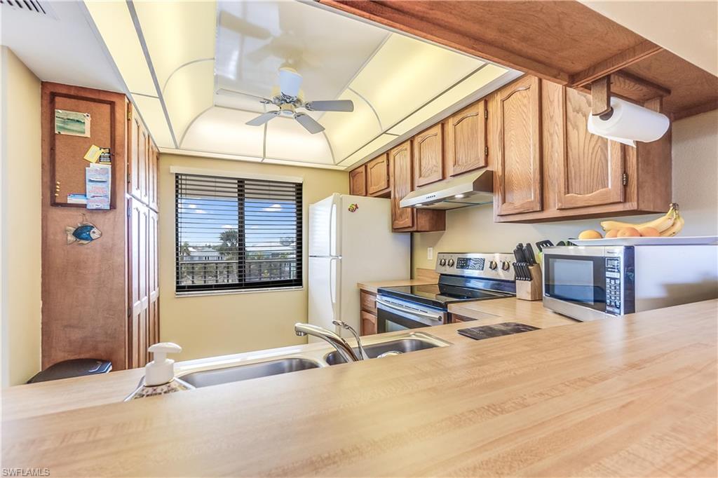 BAY VILLAGE CONDO - Residential